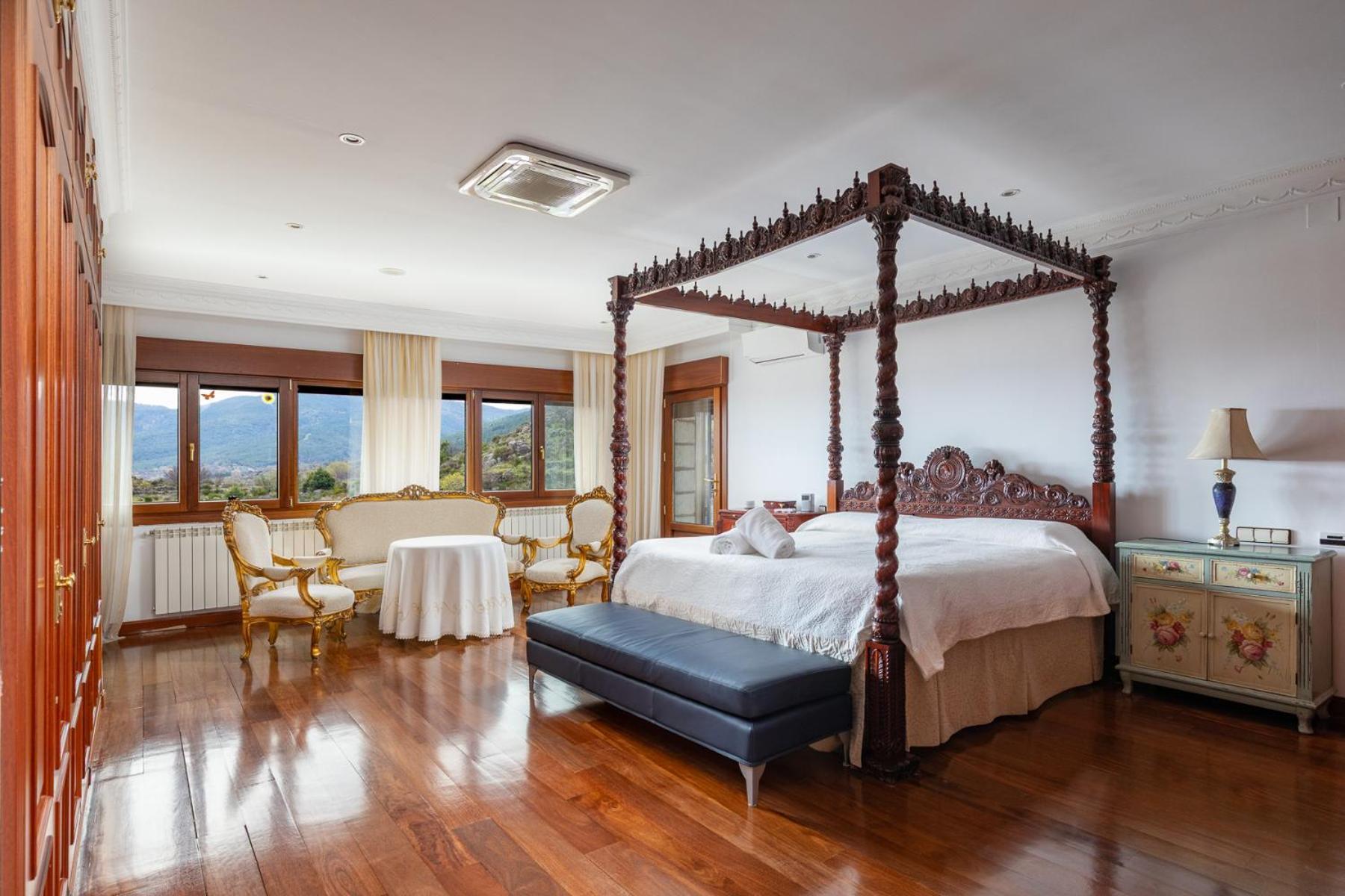 Mansion Con Jacuzzi A 40 Grados, Gran Piscina Y Padel Villa El Tiemblo Eksteriør billede